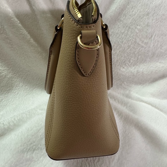 Michael Kors Tan Pebbled Leather Satchel/Crossbody - Picture 3 of 11